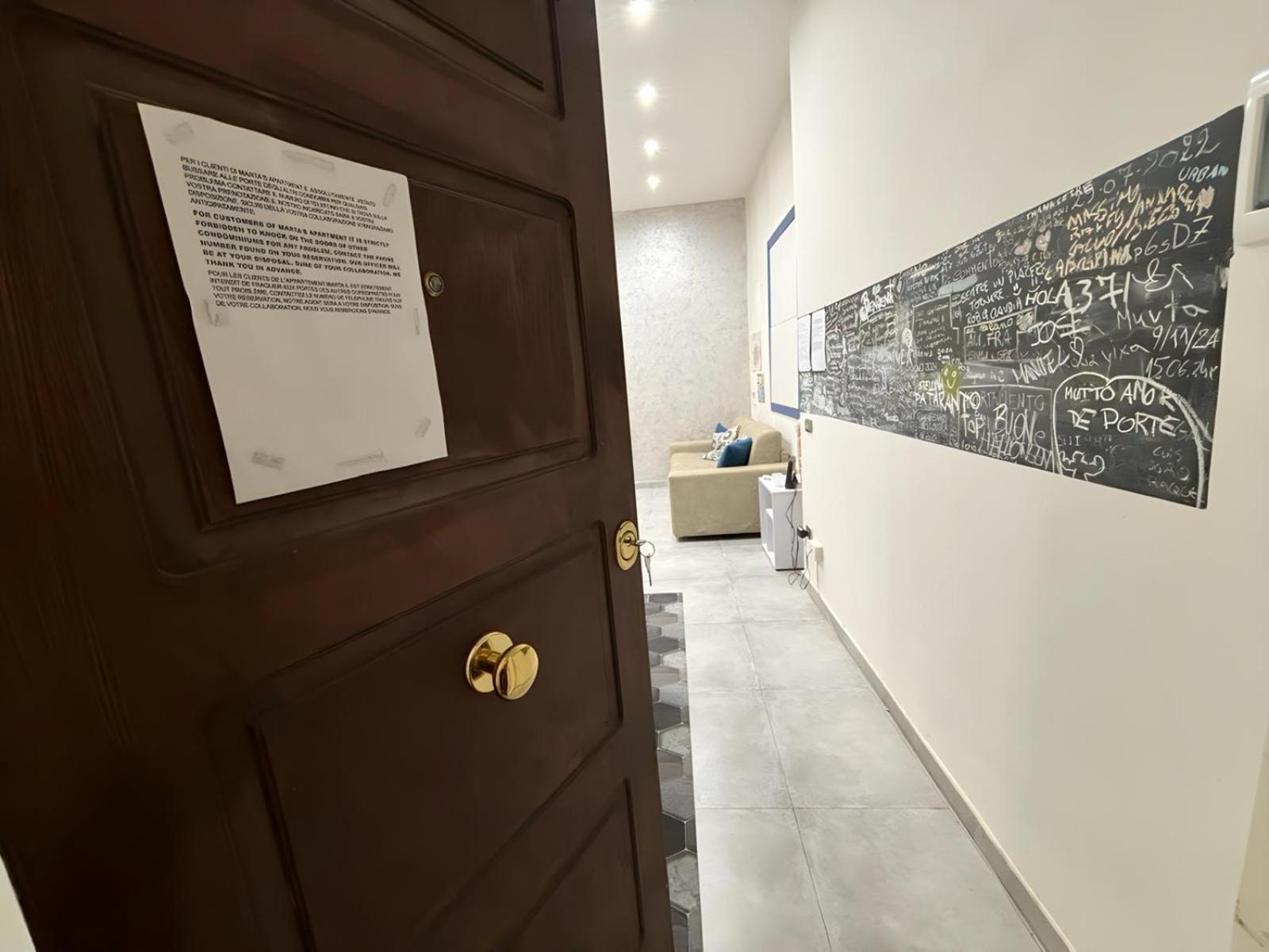 Marta'S Apartment 나폴리 외부 사진