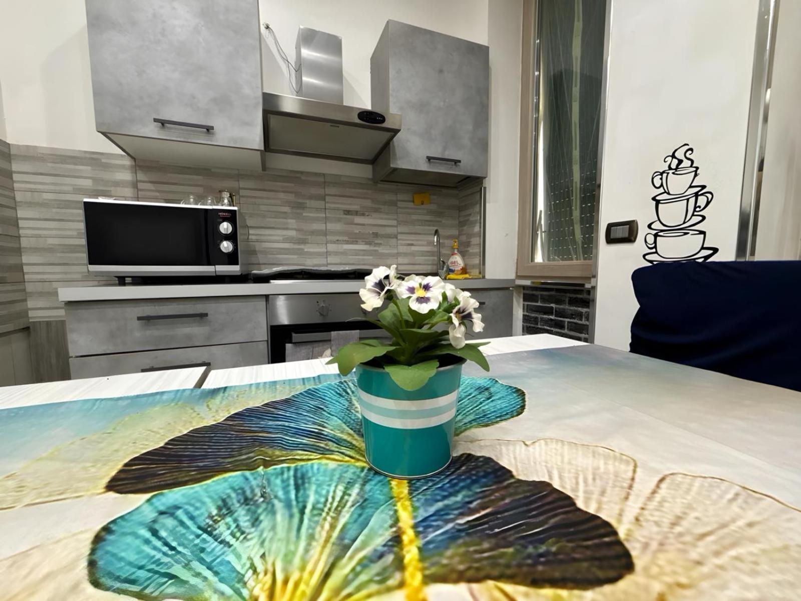 Marta'S Apartment 나폴리 외부 사진